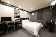 Gwangan Hotel The Sweet - Gwangan Hotel the Sweet티라트래블 Gwangan Hotel The Sweet - Gwangan Hotel the Sweet티라트래블 