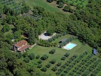 Rural Villa With Heated Pool, Large Terrace and Beautiful Views | Qantas Hotels Rural Villa With Heated Pool, Large Terrace and... 