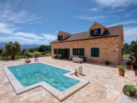 Charming Villa With Private Pool and Privacy on the Beautiful Is 최저가 숙소, 한눈에 비교하기 | 올스테이 Charming Villa With... 