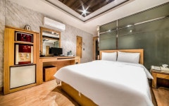 Chungmuro CF - Chungmuro CF - 티라트래블 - 최저가 호텔 예약