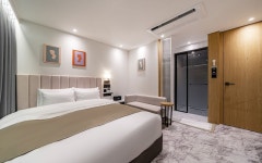 Busan Songjeong Brooks Hotel - Busan Songjeong Brooks Hotel - 티라트래블 - 최저가 호텔 예약