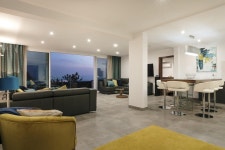 Causel L1 in Tias With 4 Bedrooms and 4 Bathrooms | Qantas Hotels Causel L1 in Tias With 4 Bedrooms and 4 Bathrooms