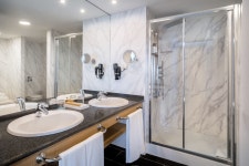 옥시덴탈 아테네아 마르 검색결과 옥시덴탈 아테네아 마르