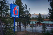 Motel 6 Mammoth Lakes, CA | Qantas Hotels Motel 6 Mammoth Lakes, CA