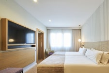 카탈로니아 디아고널 센트로 검색결과 카탈로니아 디아고널 센트로