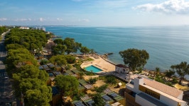 Alfacs Village | Qantas Hotels Alfacs Village