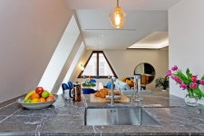 2-bed Superior Apt 416 | Qantas Hotels 2-bed Superior Apt 416