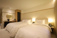 에이치 에비뉴 제천역점 - 트리플 숙소