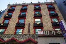 Picasso Motel | Qantas Hotels Picasso Motel