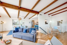 4 2 wow 180 Lake Views hot tub Pickleball Tennis POA Court EV Charger Wheelchair Ramp POA Pool | Qantas Hotels 4 2 wow 180 Lake... 