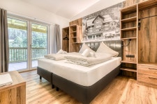 Brandnerhus Nr 22 - Balkon 4-zimmer Ferienwohnung | Qantas Hotels Brandnerhus Nr 22 - Balkon 4-zimmer Ferienwohnung