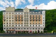 AZIMUT Hotel FREESTYLE Rosa Khutor | Qantas Hotels AZIMUT Hotel FREESTYLE Rosa Khutor