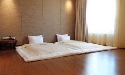 밀리토피아 호텔