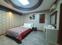 Galleria Hotel | Qantas Hotels Galleria Hotel