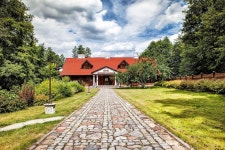 Hotel Dworek Wapionka | Qantas Hotels Hotel Dworek Wapionka