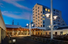 Newport Harbor Island Resort | Qantas Hotels Newport Harbor Island Resort