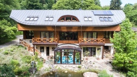 Ekosamotnia Eco Dream Pension | Qantas Hotels Ekosamotnia Eco Dream Pension