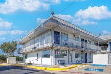 Motel 6 Fort Worth, TX - East | Qantas Hotels Motel 6 Fort Worth, TX - East