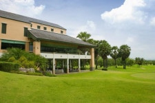 레이크 뷰 리조트 & 골프 클럽 (Lake View Resort and Golf Club) - 몽키트래블