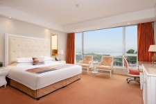 Hangzhou Xinqiao Hotel | Qantas Hotels Hangzhou Xinqiao Hotel