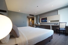 킹 파크 애비뉴 호텔 (King Park Avenue Hotel) - 몽키트래블