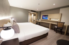 킹 파크 애비뉴 호텔 (King Park Avenue Hotel) - 몽키트래블