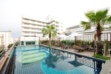 선샤인 호텔 & 레지던스 (Sunshine Hotel & Residences) - 몽키트래블