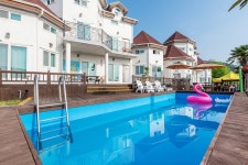 ジョージェロワ ペンション（慶尚道>巨済）｜韓国ホテル予約「コネスト」 ジョージェロワ ペンション（慶尚道>巨済）