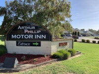 Arthur Phillip Motor Inn | Qantas Hotels Arthur Phillip Motor Inn