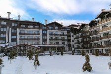 Mountain Paradise by the Walnut Trees | Qantas Hotels Mountain Paradise by the Walnut Trees