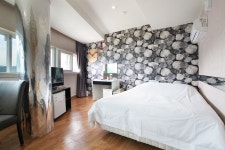 J 호텔 - 트리플 숙소