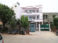 OYO Flagship 14530 Sector 14 Harsh Villa | Qantas Hotels OYO Flagship 14530 Sector 14 Harsh Villa
