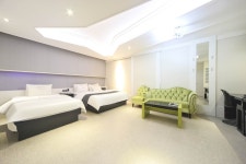 르네상스 호텔 - 트리플 숙소