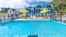 サントリーニペンション（慶尚道>南海）｜韓国ホテル予約「コネスト」 サントリーニペンション（慶尚道>南海）