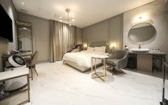 Lexy Hotel | Qantas Hotels Lexy Hotel