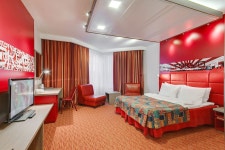 레드 스타 호텔 - Red Stars Hotel | 티라트래블 호텔 예약