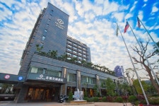 S Aura Hotel | Qantas Hotels S Aura Hotel