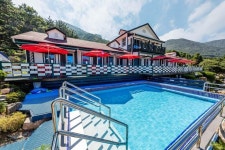 Jeongwon Beach Pension | Qantas Hotels Jeongwon Beach Pension