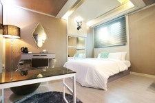 공주 넘버25 공주신관점 - 트리플 숙소