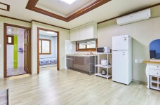 ウヨングァイニョンペンション（全羅道>麗水）｜韓国ホテル予約「コネスト」 ウヨングァイニョンペンション（全羅道>麗水）