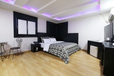 Hongsung Jun | Qantas Hotels Hongsung Jun