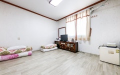 Seosan Emperor Motel | Qantas Hotels Seosan Emperor Motel