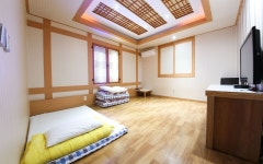 Goheung Nokdong BM | Qantas Hotels Goheung Nokdong BM