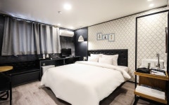 Miryang Martin | Qantas Hotels Miryang Martin