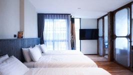 카라아롬 호텔 (Karaarom Hotel) - 몽키트래블