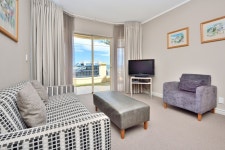 쇼어라인 모텔 - Shoreline Motel - 티라트래블 - 호텔, 여행의 목적이 되다