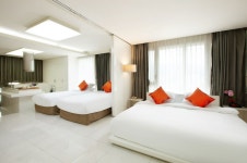 シンシンホテルジェジュオーシャン（済州島>西帰浦）｜韓国ホテル予約「コネスト」 シンシンホテルジェジュオーシャン（済州島>西帰浦）