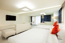 シンシンホテルジェジュオーシャン（済州島>西帰浦）｜韓国ホテル予約「コネスト」 シンシンホテルジェジュオーシャン（済州島>西帰浦）