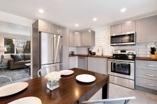 러브랜드 Comfortable Abode Near Historic Downtown | 2025년 최신 가격 & 프로모션 - 클룩 Klook 대한민국