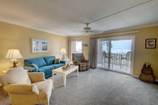 324 El Matador 1 Bedroom Condo by RedAwning | Qantas Hotels 324 El Matador 1 Bedroom Condo by RedAwning